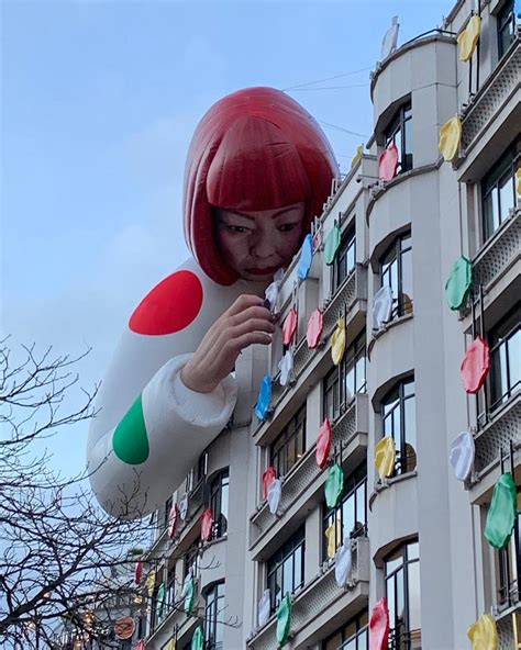 paris louis vuitton yayoi kusama